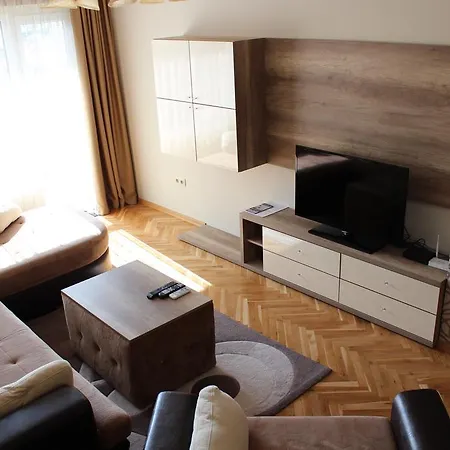 Mir Apartamento *
